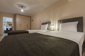 Farrys Boutique Hotel & Beach Club