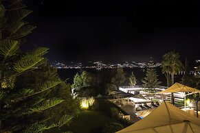 Farrys Boutique Hotel & Beach Club