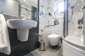 Farrys Boutique Hotel & Beach Club