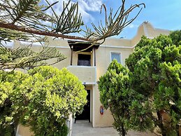 Farrys Boutique Hotel & Beach Club