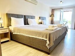 Farrys Boutique Hotel & Beach Club