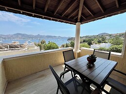 Farrys Boutique Hotel & Beach Club