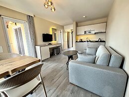 Farrys Boutique Hotel & Beach Club