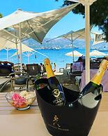 Farrys Boutique Hotel & Beach Club