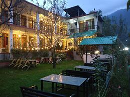 Madpackers Manali - Hostel