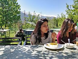 Madpackers Manali - Hostel