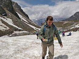 Madpackers Manali - Hostel