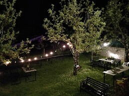 Madpackers Manali - Hostel