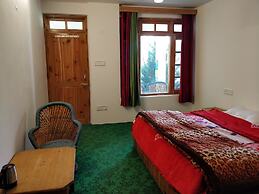 Madpackers Manali - Hostel