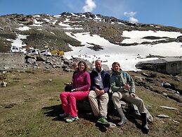 Madpackers Manali - Hostel