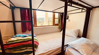 Madpackers Manali - Hostel