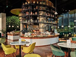 Crowne Plaza Warsaw - The HUB by IHG