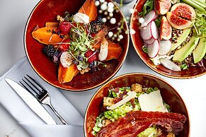 Crowne Plaza Warsaw - The HUB by IHG