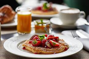 Crowne Plaza Warsaw - The HUB by IHG