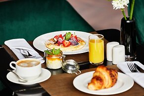 Crowne Plaza Warsaw - The HUB by IHG