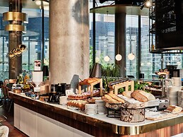 Crowne Plaza Warsaw - The HUB by IHG