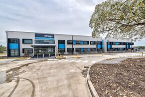 Thornton Executive Hotel