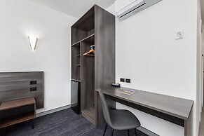 Thornton Executive Hotel