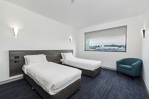 Thornton Executive Hotel