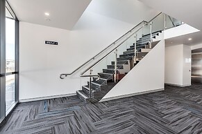 Thornton Executive Hotel