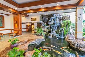 Deluxe 21st Floor Corner Condo with Diamond Head Views, FREE Parking &