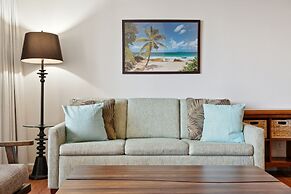 Deluxe 21st Floor Corner Condo with Diamond Head Views, FREE Parking &