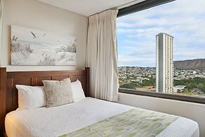 Deluxe 21st Floor Corner Condo with Diamond Head Views, FREE Parking &