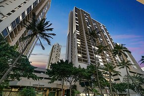 Deluxe 21st Floor Corner Condo with Diamond Head Views, FREE Parking &