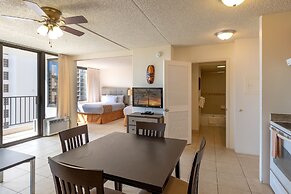 Fully Equipped 23rd Floor Condo at the Waikiki Banyan by Koko Resort V