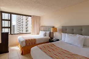 Fully Equipped 23rd Floor Condo at the Waikiki Banyan by Koko Resort V
