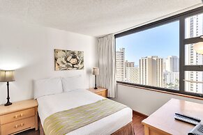 Waikiki Banyan Condo Located One Block From Waikiki Beach! by Koko Res