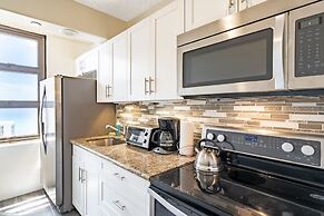 Waikiki Banyan Condo Located One Block From Waikiki Beach! by Koko Res