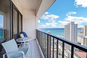 Waikiki Banyan Condo Located One Block From Waikiki Beach! by Koko Res