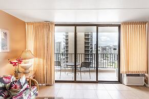 Waikiki Banyan Condo Located One Block From Waikiki Beach! by Koko Res