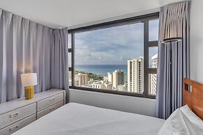 Waikiki Banyan Condo Located One Block From Waikiki Beach! by Koko Res