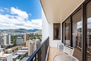 Waikiki Banyan Condo Located One Block From Waikiki Beach! by Koko Res