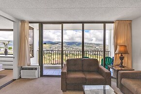 21st Floor Condo With View of Ko'olau Mountains and the Ala Wai Canal 