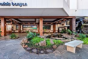 Spacious 14th Floor Corner Suite, Partial Diamond Head and Ocean Views