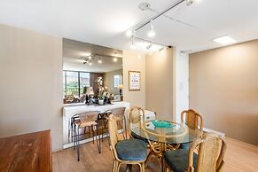 Spacious 14th Floor Corner Suite, Partial Diamond Head and Ocean Views