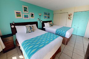Deluxe Condo Near Waikiki Beach - Free Parking by Koko Resort Vacation