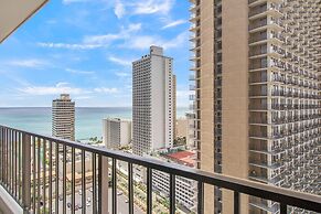 High Rise Ocean View Waikiki Condo, FREE Parking & Wi-Fi by Koko Resor