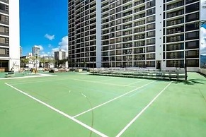 High Rise Ocean View Waikiki Condo, FREE Parking & Wi-Fi by Koko Resor