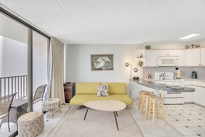 High Rise Ocean View Waikiki Condo, FREE Parking & Wi-Fi by Koko Resor