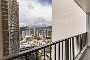 High Rise Ocean View Waikiki Condo, FREE Parking & Wi-Fi by Koko Resor