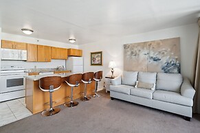 Tower 1 Suite 3007 - QQS by Koko Resort Vacation Rentals