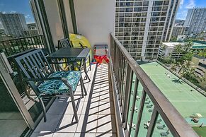 Queen Room With Pool View by Redawning