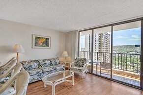 Deluxe Ocean and Diamond Head View Waikiki Condo, Free parking! by Kok