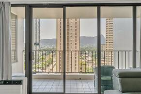 Excellent Diamond Head View Condo - Remodeled, Free Parking! by Koko R
