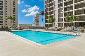 Gorgeous High Rise Waikiki Condo with Ocean and Diamond Head Views by 