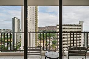 Gorgeous High Rise Waikiki Condo with Ocean and Diamond Head Views by 